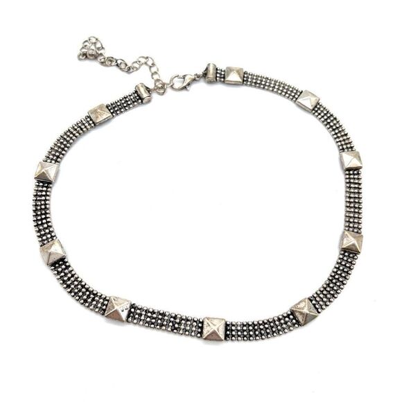 💝Chain Mail Choker Necklace In Silver Tone - Picture 3 of 3